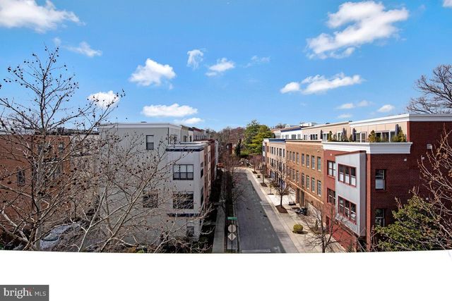 5701 44TH AVE, Hyattsville, MD 20781