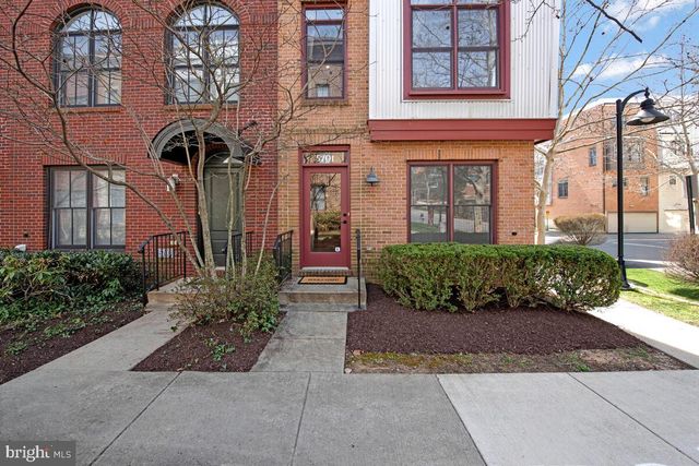 5701 44TH AVE, Hyattsville, MD 20781