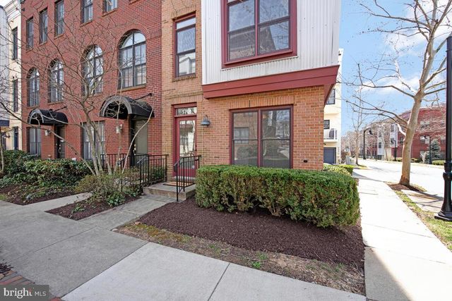 5701 44TH AVE, Hyattsville, MD 20781