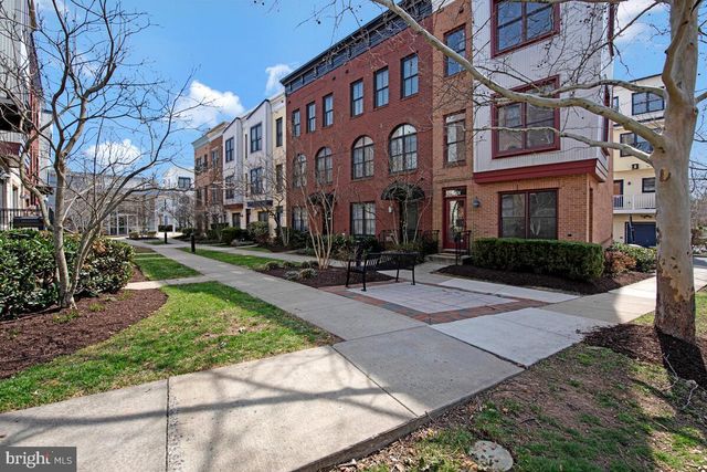 5701 44TH AVE, Hyattsville, MD 20781