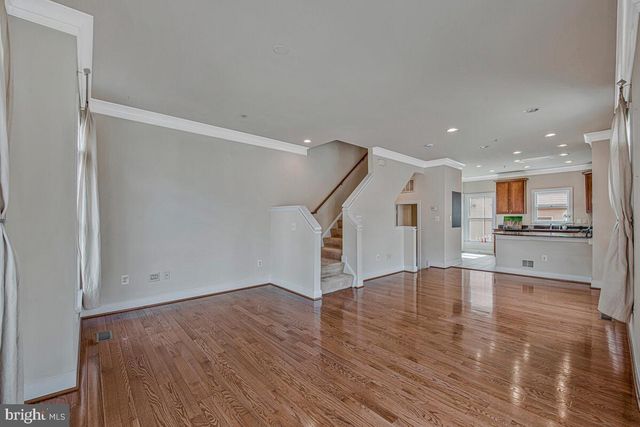 5701 44TH AVE, Hyattsville, MD 20781