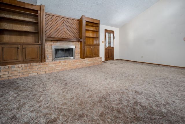 1909 Oakcreek Drive, Norman, OK 73071