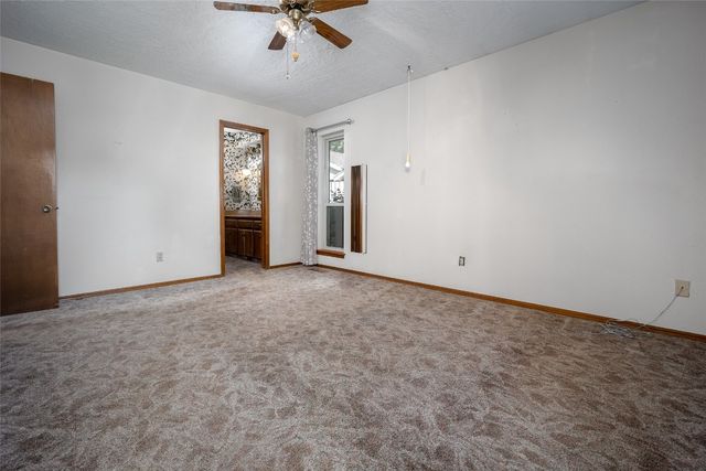 1909 Oakcreek Drive, Norman, OK 73071