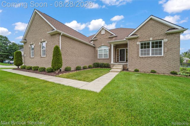 54158 Mar Lake Drive, Chesterfield Township, MI 48051