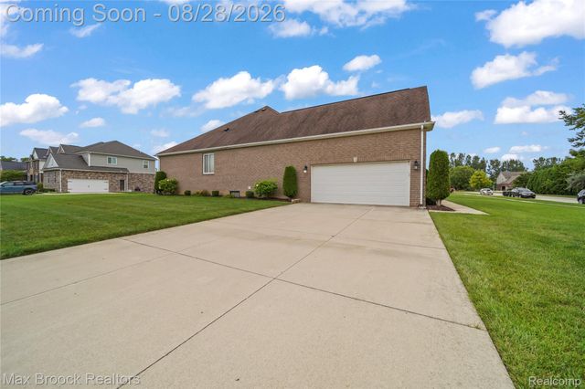 54158 Mar Lake Drive, Chesterfield Township, MI 48051