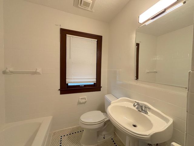 3515 Aldrich Avenue N, Minneapolis, MN 55412