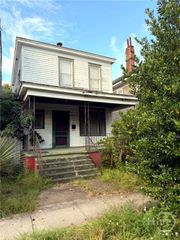 218 W 41st Street, Savannah, GA 31408