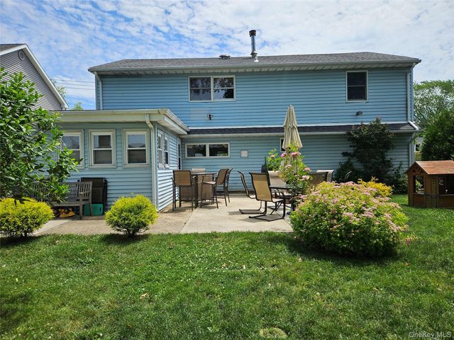 161 Arlyn Drive W, Massapequa, NY 11758