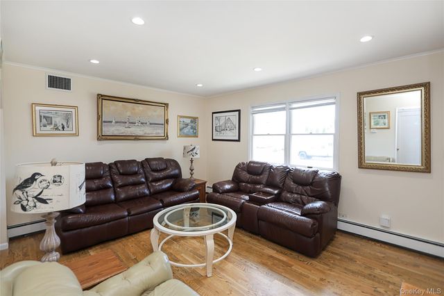 161 Arlyn Drive W, Massapequa, NY 11758