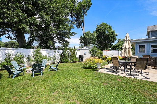 161 Arlyn Drive W, Massapequa, NY 11758