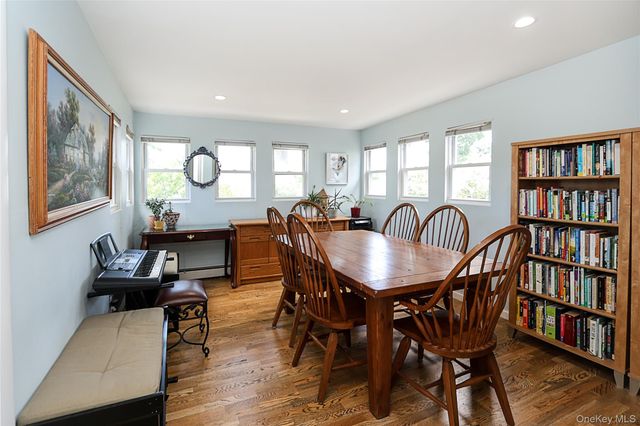 161 Arlyn Drive W, Massapequa, NY 11758