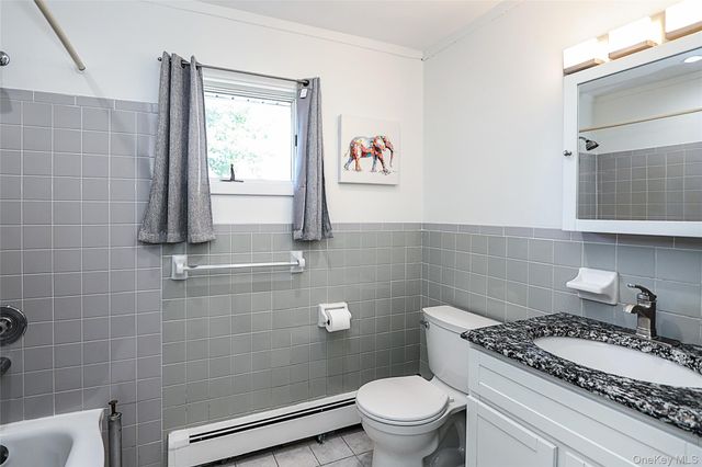 161 Arlyn Drive W, Massapequa, NY 11758