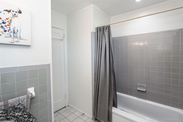 161 Arlyn Drive W, Massapequa, NY 11758