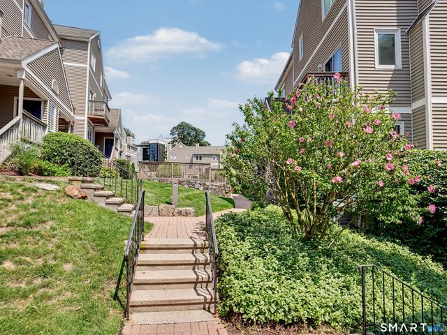 57 Glenrock 57, Norwalk, CT 06850