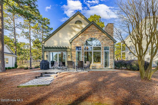 50 Cochrane Castle Circle, Pinehurst, NC 28374