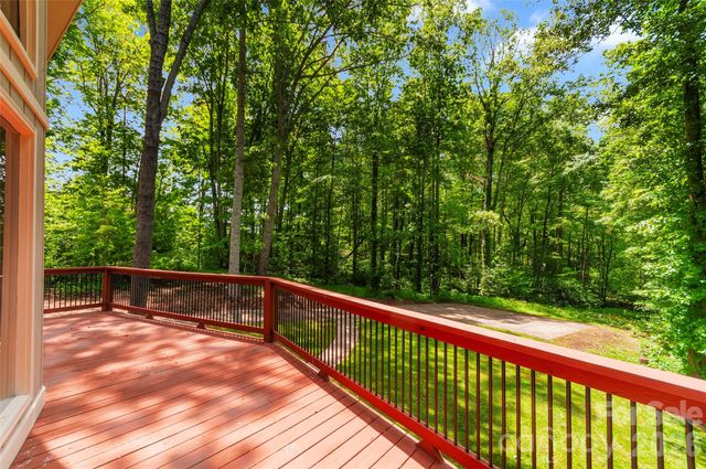 82 Sunburst Drive, Waynesville, NC 28786