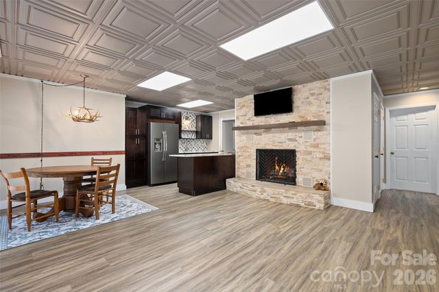 82 Sunburst Drive, Waynesville, NC 28786