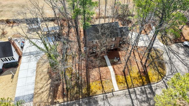 113 Edinborough Court, Rocky Mount, NC 27803