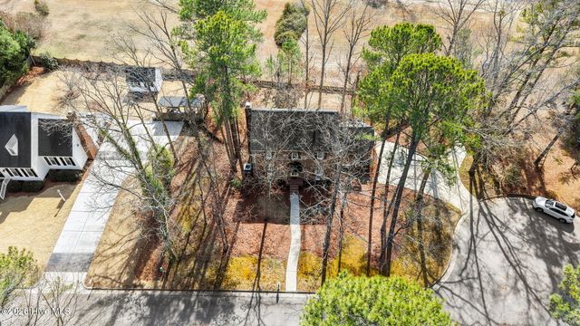 113 Edinborough Court, Rocky Mount, NC 27803