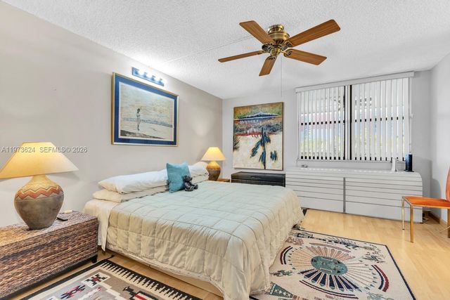 3350 NE 192nd St 5H-B, Aventura, FL 33180