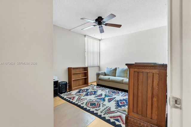 3350 NE 192nd St 5H-B, Aventura, FL 33180