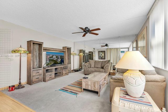 3350 NE 192nd St 5H-B, Aventura, FL 33180