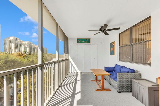 3350 NE 192nd St 5H-B, Aventura, FL 33180