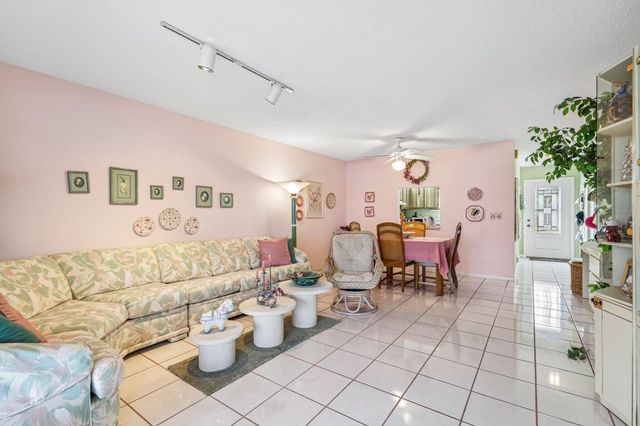 475 Holyoke Lane, Lake Worth, FL 33467