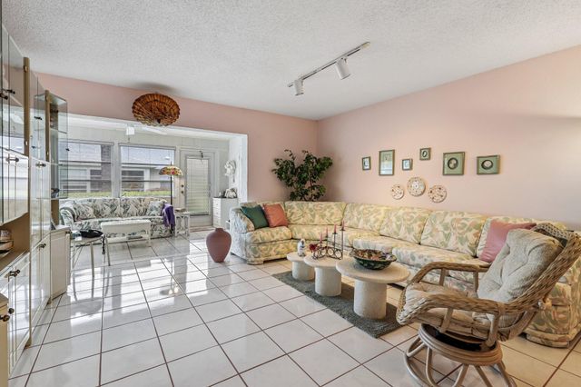 475 Holyoke Lane, Lake Worth, FL 33467