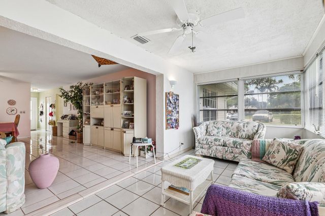 475 Holyoke Lane, Lake Worth, FL 33467