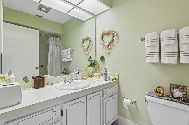 475 Holyoke Lane, Lake Worth, FL 33467