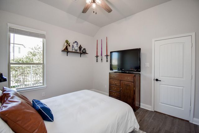 21022 Sunny Ravine Drive, Cypress, TX 77433