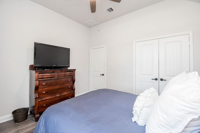 21022 Sunny Ravine Drive, Cypress, TX 77433