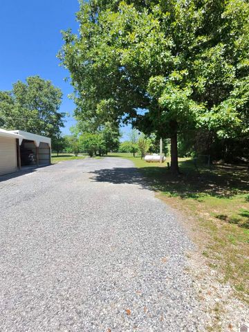 527 JB Copeland RD, Benton, KY 42025