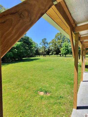 527 JB Copeland RD, Benton, KY 42025