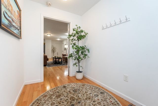 22 Plymouth St, Fitchburg, MA 01420