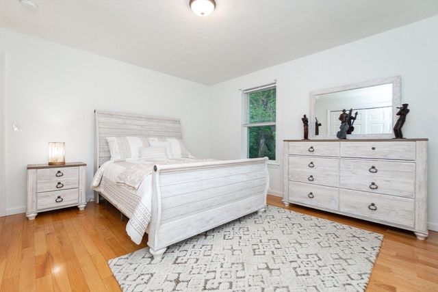 22 Plymouth St, Fitchburg, MA 01420