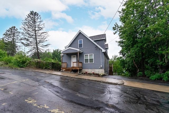 22 Plymouth St, Fitchburg, MA 01420