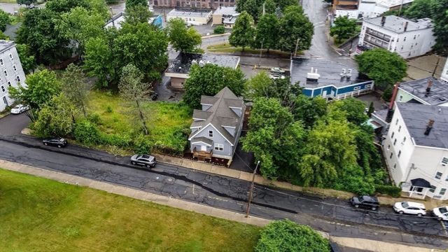 22 Plymouth St, Fitchburg, MA 01420