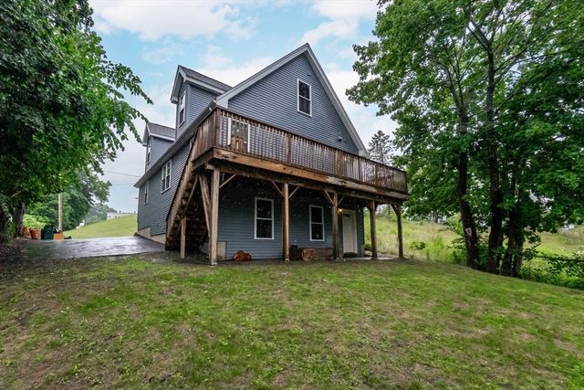 22 Plymouth St, Fitchburg, MA 01420
