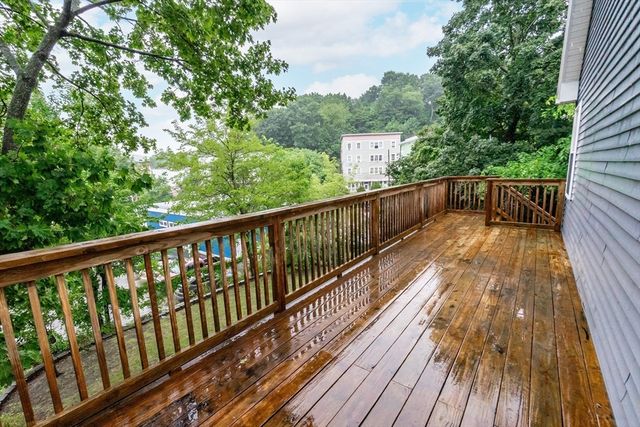 22 Plymouth St, Fitchburg, MA 01420