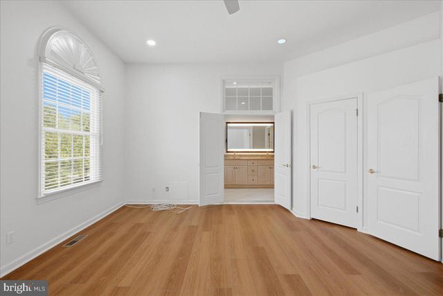 10249 WINGED ELM CIR, Manassas, VA 20110
