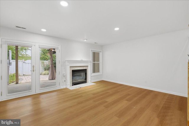 10249 WINGED ELM CIR, Manassas, VA 20110