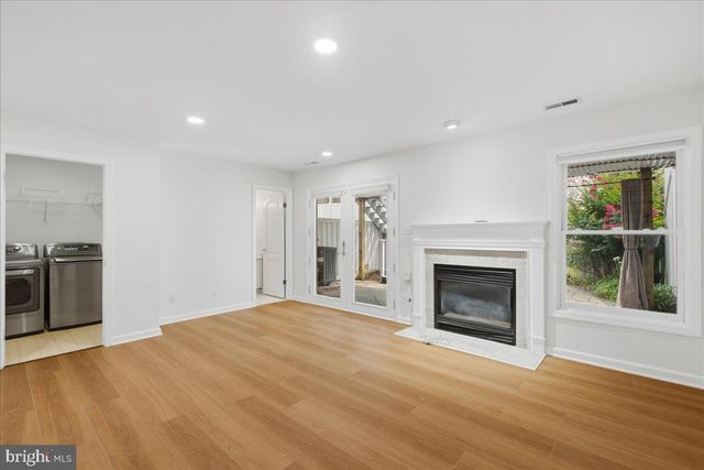 10249 WINGED ELM CIR, Manassas, VA 20110