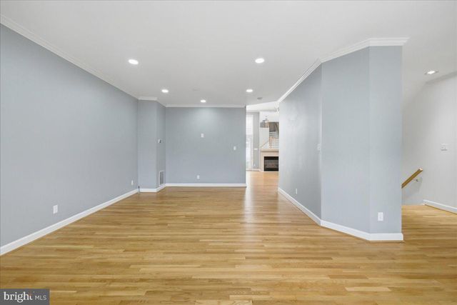 10249 WINGED ELM CIR, Manassas, VA 20110