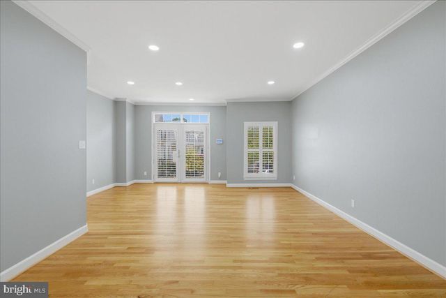 10249 WINGED ELM CIR, Manassas, VA 20110