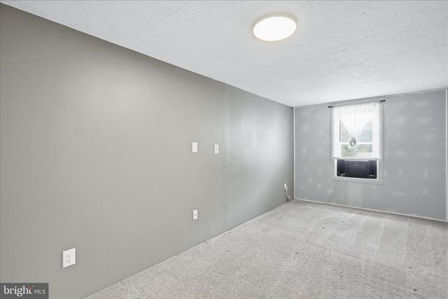 21434 GREENBRIER RD, Boonsboro, MD 21713