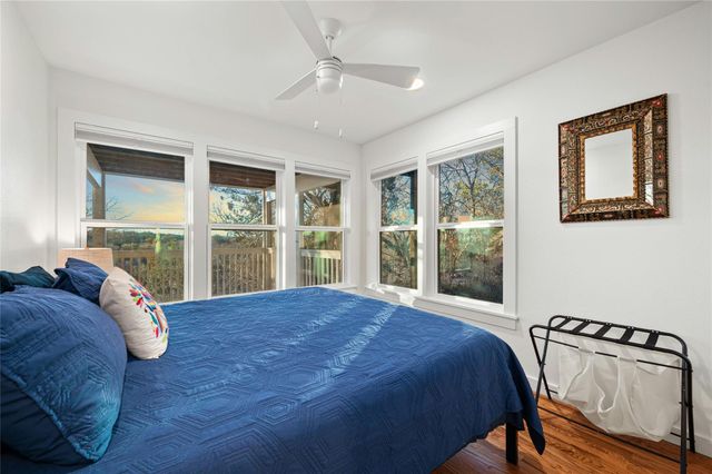 550 Cliffside RD, Wimberley, TX 78676