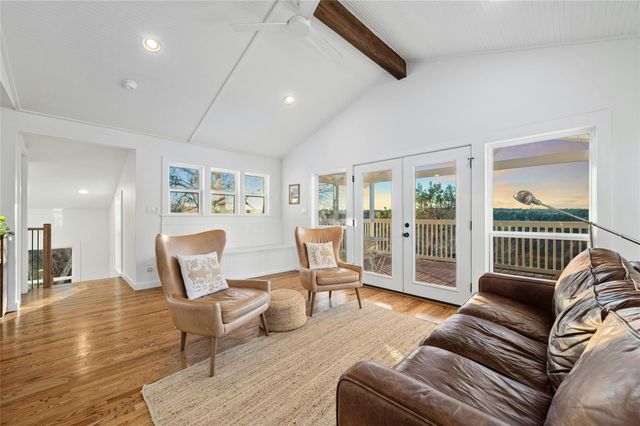 550 Cliffside RD, Wimberley, TX 78676