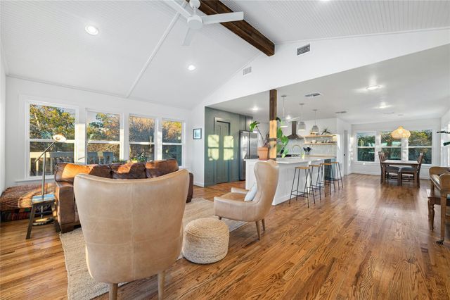 550 Cliffside RD, Wimberley, TX 78676
